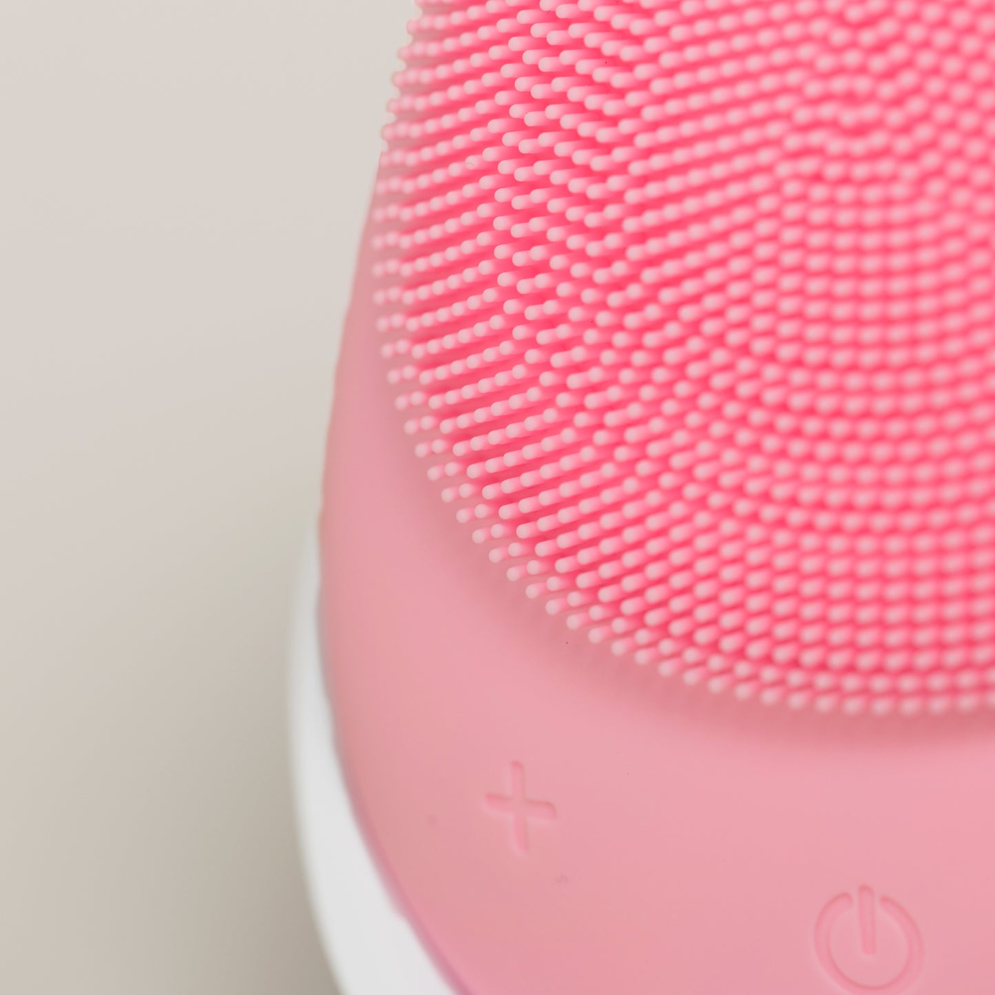 Cleansing Egg - Silicone Facial Cleansing Brush